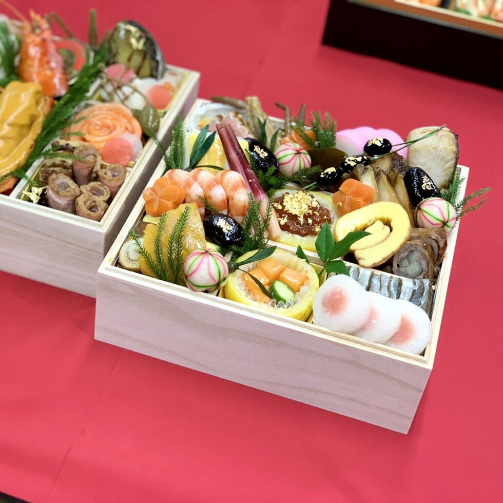 「ジェイアール 名古屋 タカシマヤ」で、2021年「おせち料理」予約開始！キャラクターおせちや限定商品、一人用まで【高島屋】