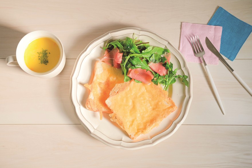 忙しい朝でも簡単に作れる！食パンアレンジレシピ「チーズガレット風トースト」