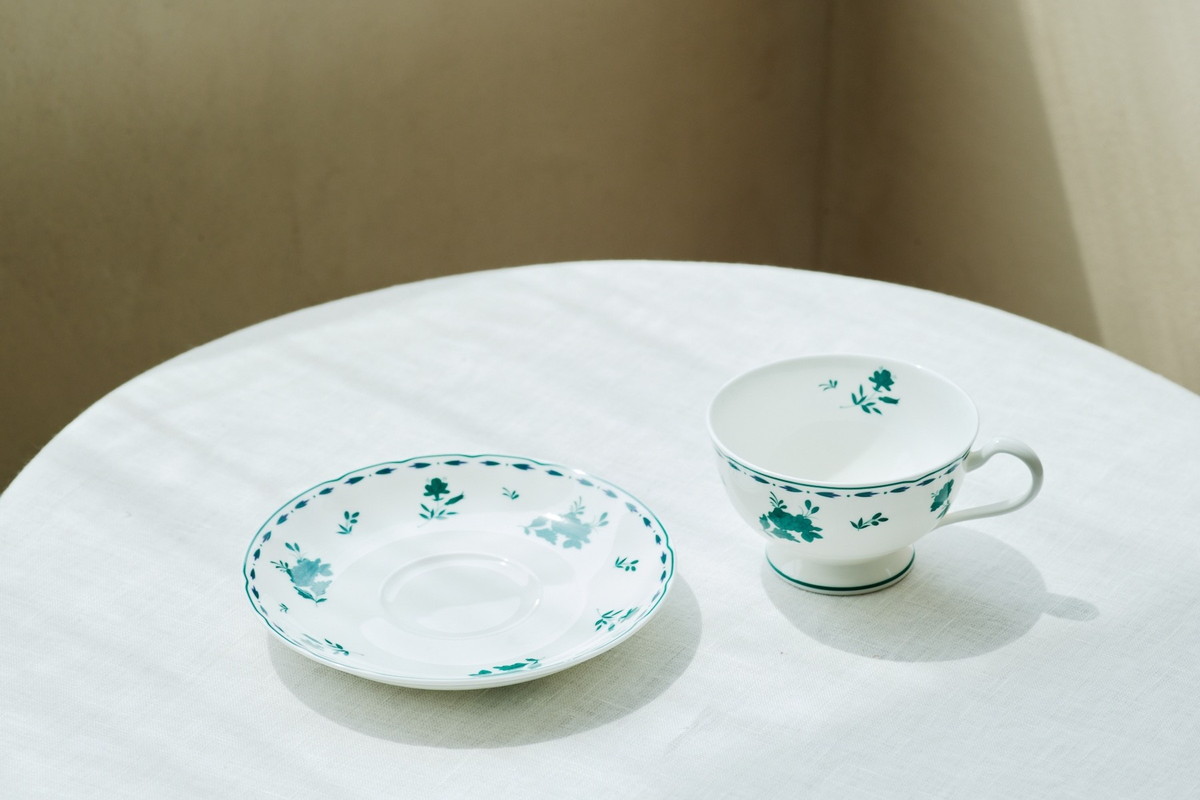 北欧、暮らしの道具店」と「Noritake」のコラボ！“幻のスケッチ”から