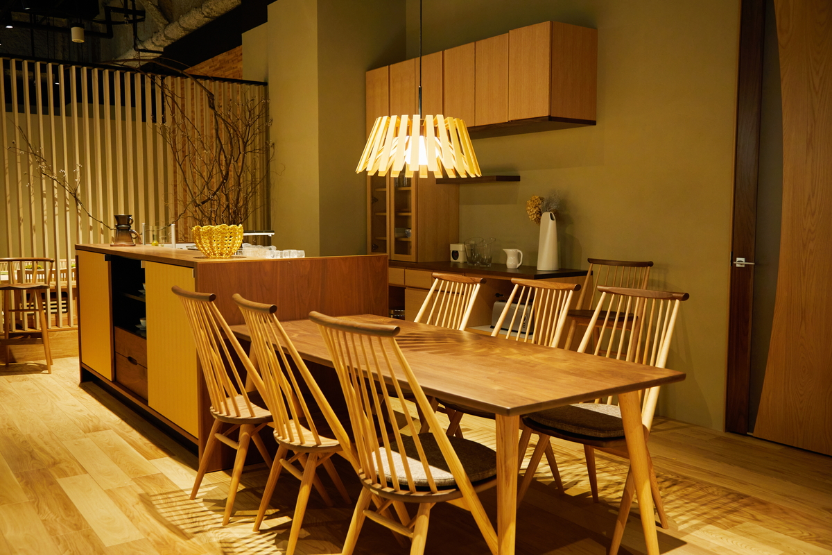 長く愛せる家具に出合う。「KASHIWA NAGOYA」がグローバルゲートに移転